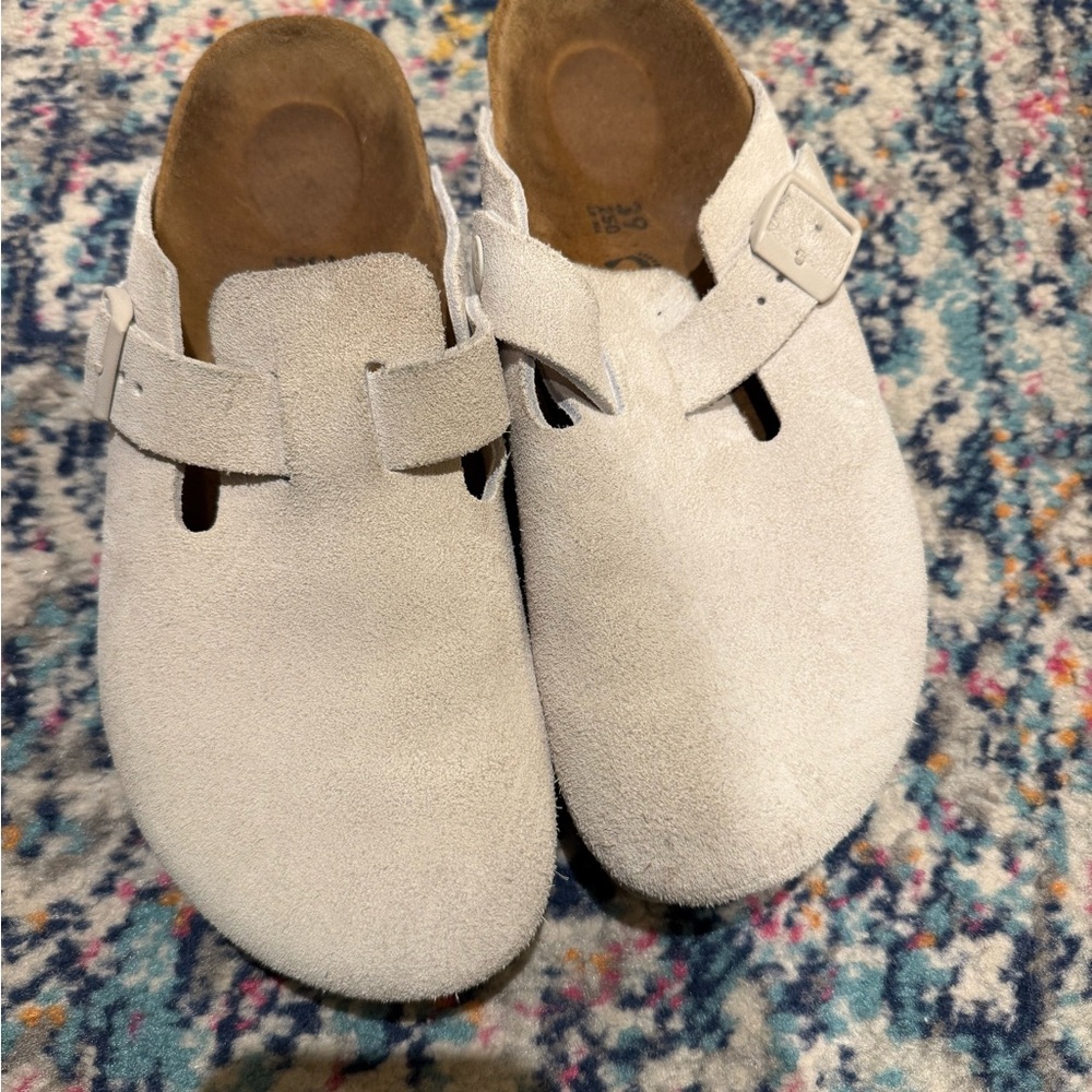 Antique white Birkenstock Boston clogs